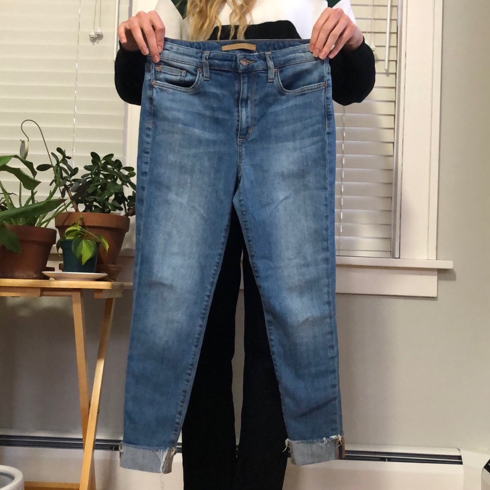 💙💙💙Joe’s “Flawless” The Charlie high rise skinny crop Jeans💙💙💙